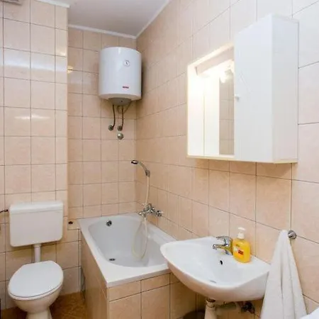 Apartment & Braica - One-bedroom With Balcony *